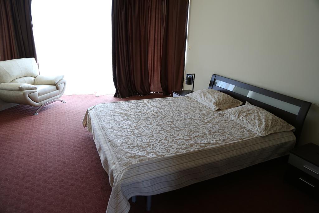 Hotel Florida Mamaia Exteriör bild