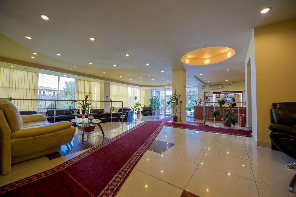 Hotel Florida Mamaia Exteriör bild