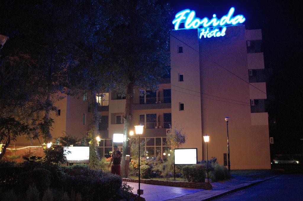 Hotel Florida Mamaia Exteriör bild